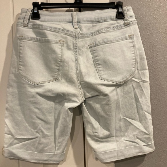 Apt.9 light wash blue Bermuda short - Picture 2 of 5